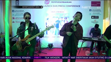 Bersyukur masih Eksis di Dunia Hiburan, Personil Band The Massiv Umroh Bareng