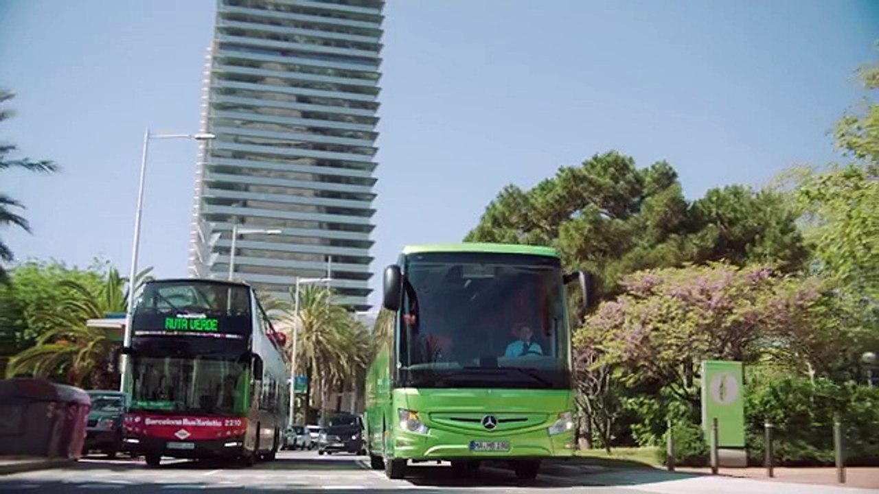 VÍDEO: así es el nuevo Mercedes-Benz Tourismo RHD