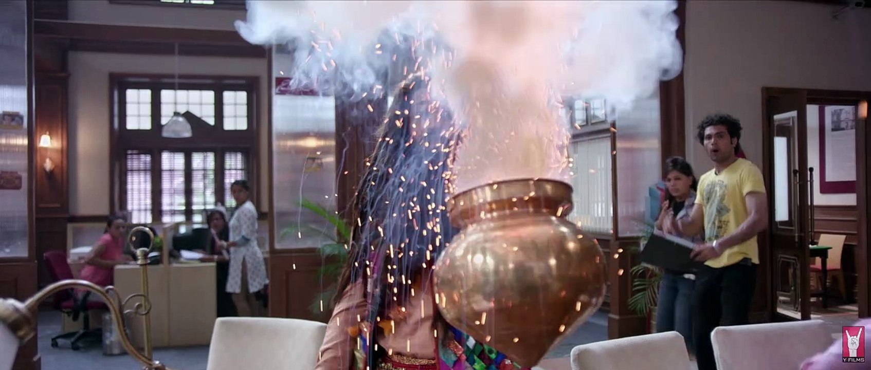Hum Hain Bank Chor Song  Bank Chor  Riteish Deshmukh  Kailash Kher