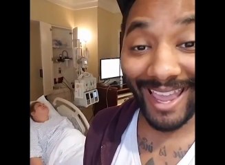 Sa femme en train d'accoucher veut pas être filmée par son mari LOL