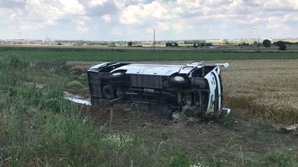 Tekirdağ'da Işçi Servisi Devrildi: 18 Yaralı