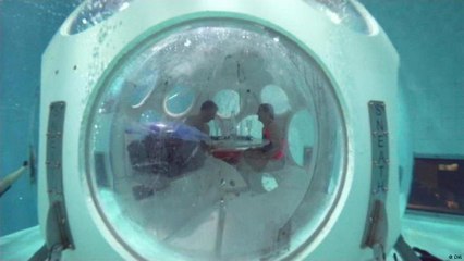 Jantar romântico debaixo d’água