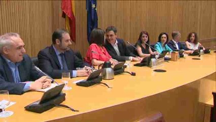 Sánchez quiere reunirse con Iglesias y Rivera para "avanzar juntos"