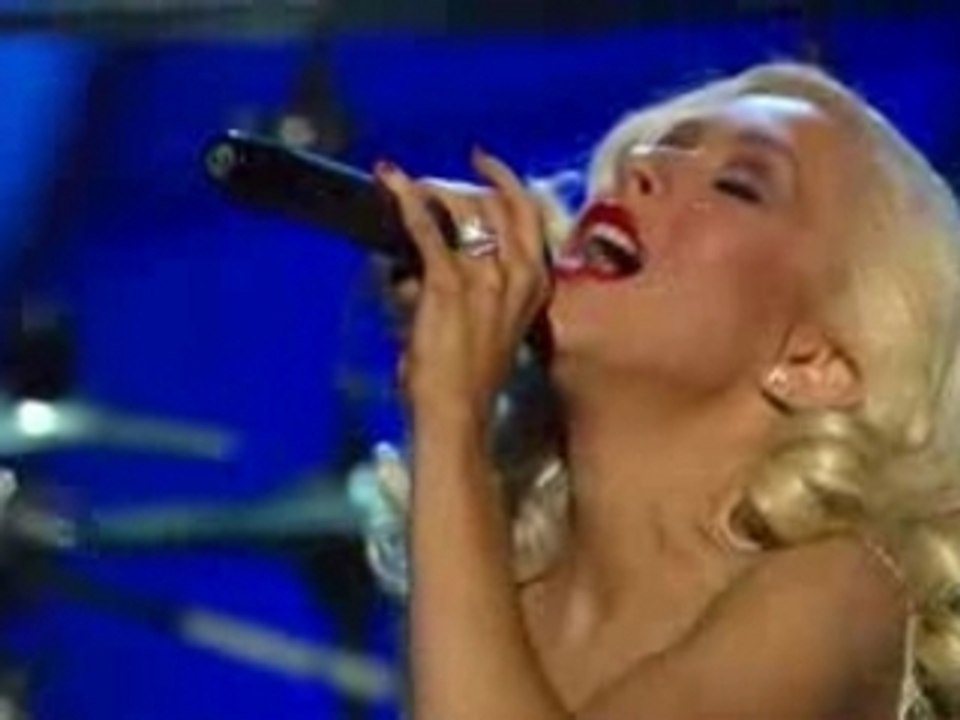 Christina aguilera-song for you(live)