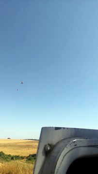 Spinaceto, incendio nel deposito dei cassonetti Ama. Fumo visibile da Pomezia all'Infernetto