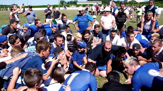 Rugby : la joie des joueurs et supporters du Gan Olympique