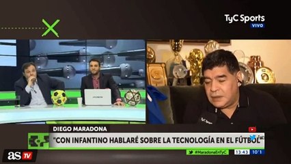 Maradona insulta Daniel Alves: «É um idiota que em 28 cruzamentos... acerta 4»