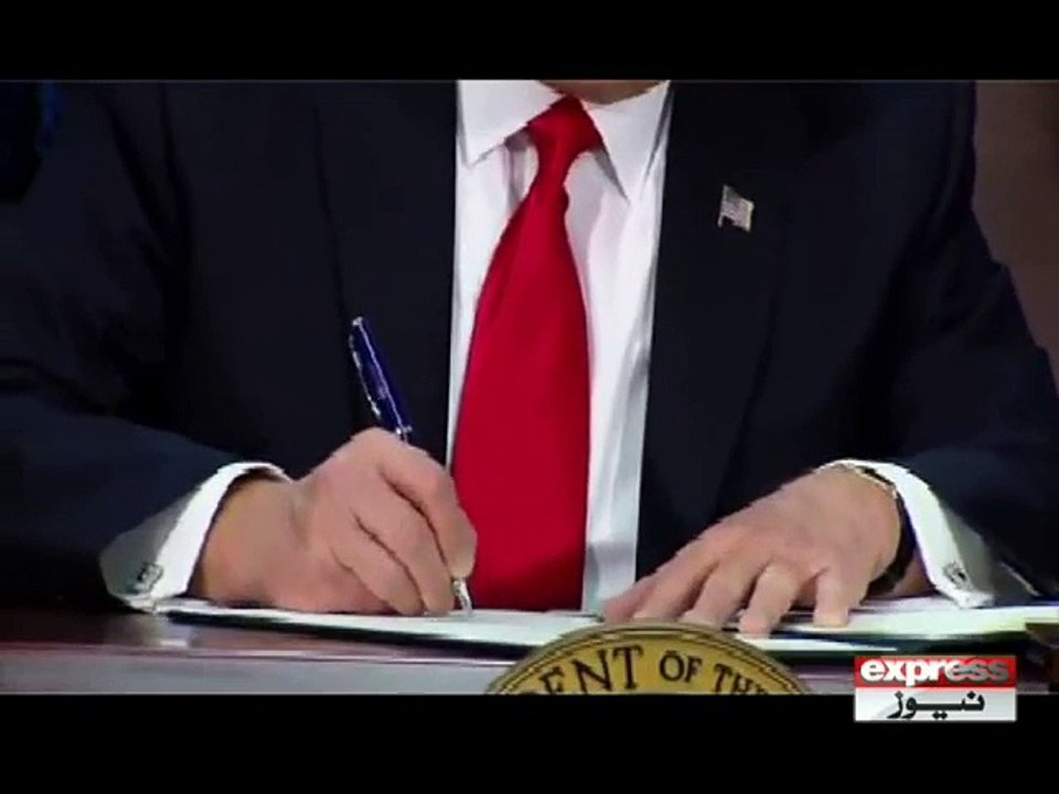 DONALD TRUMP