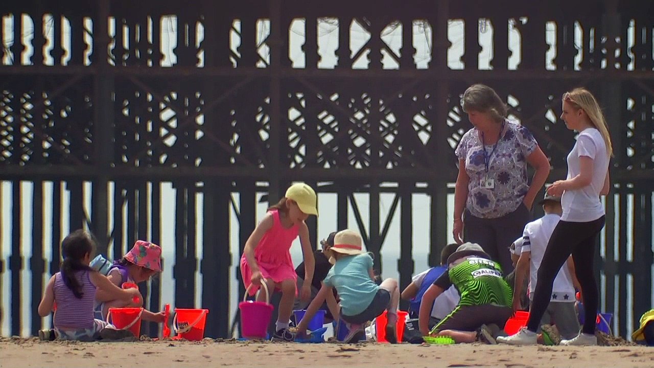 British heatwave: Amber warning issued to UK