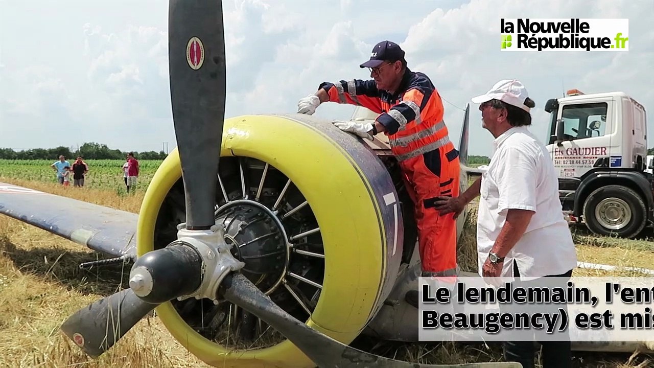 VIDEO. Loir-et-Cher : l'avion posé en urgence enlevé par un camion-grue