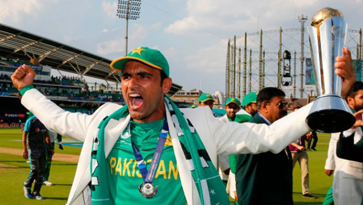 Fakhar Zaman Well Come on Airport at Peshawar