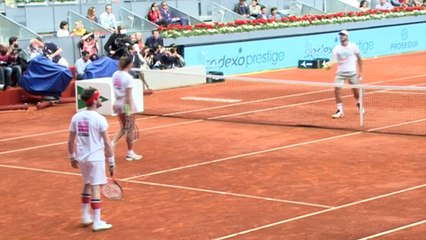 Mayer y Sánchez Mato no van a dimitir y piden declarar pronto