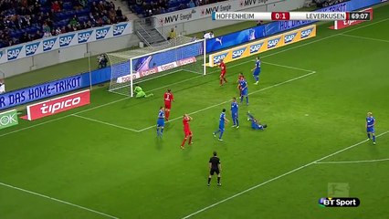 Un but fant?me pendant un match de football