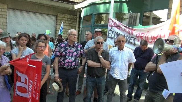 Manifestation contre la fermeture du collège Bienvenu-Martin à Auxerre