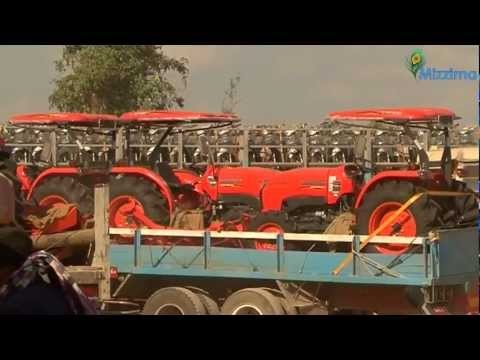 Trade difficulty due to poor condition of Myawaddy- Kawkarait Road