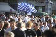 Yunanistan'da isyan! Atina'da Binlerce Gösterici Çipras'a Karşı Ayaklandı