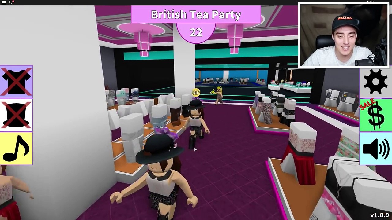 COPYING PEOPLES OUTFITS IN FASHION FRENZY (Roblox Prank Challenge)