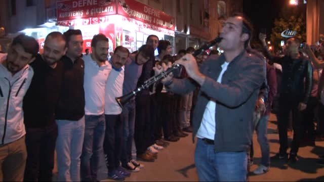 Elazığ'da Davullu Klarnetli Sahur Halayı