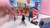 POLISLER EVI BASTI _ Playmobil City Action Polis Oyuncak Seti Tanıtımı Türkçe!