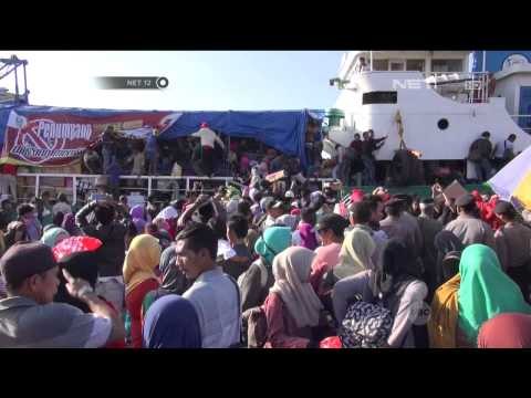 Antrian Ribuan Kendaraan Padati Pelabuhan Merak - NET12