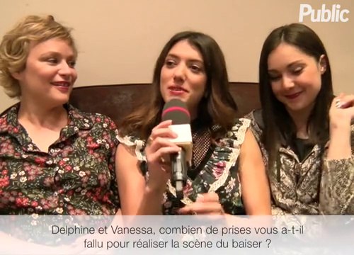 Vidéo : Vanessa Guide : J'ai dû embrasser toute une demi-journée l'une de mes meilleures amies dans Le Manoir !