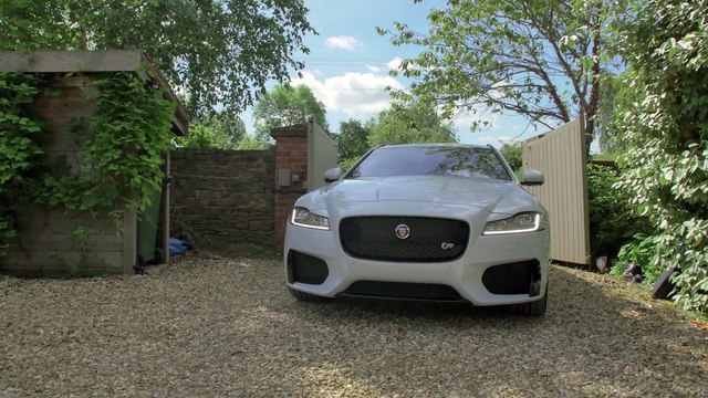 The new Jaguar XF Sportbrake - Park Assist