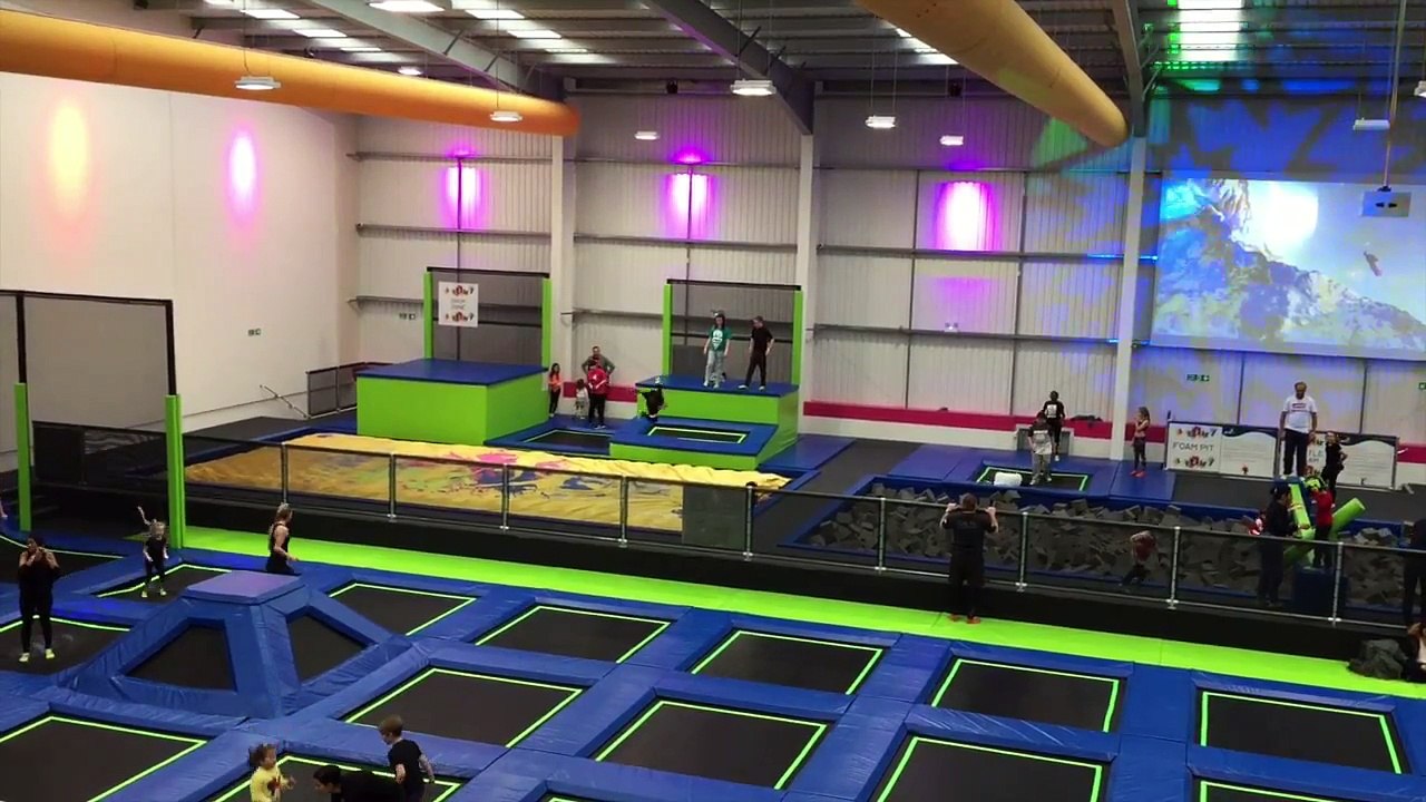 Jump In Trampoline Arena - Trampoline Park Enfield