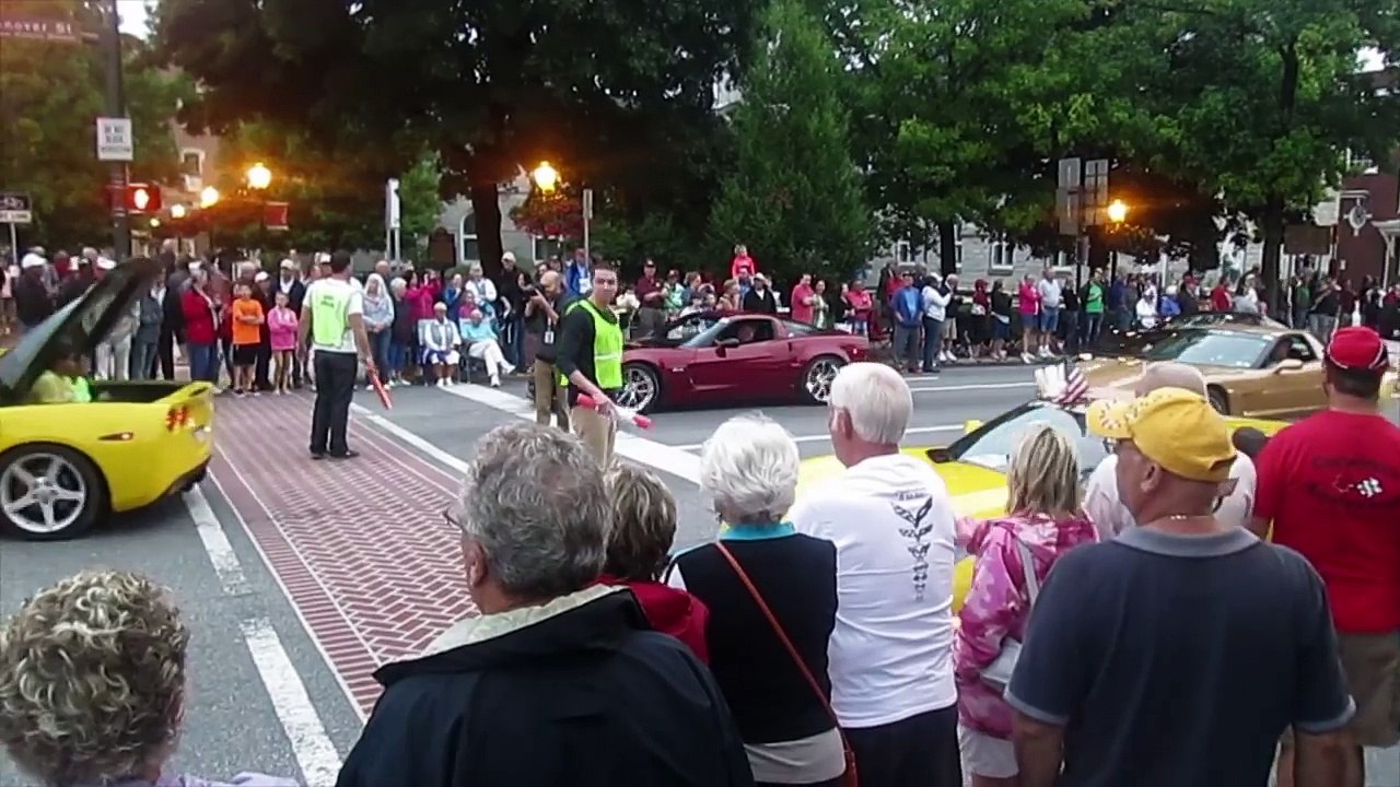 2012 Porsche Cayman R: Regular Car Reviews