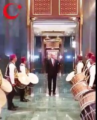 Cumhurbakanı Erdoğan'a külliye'de süpriz karşılama!