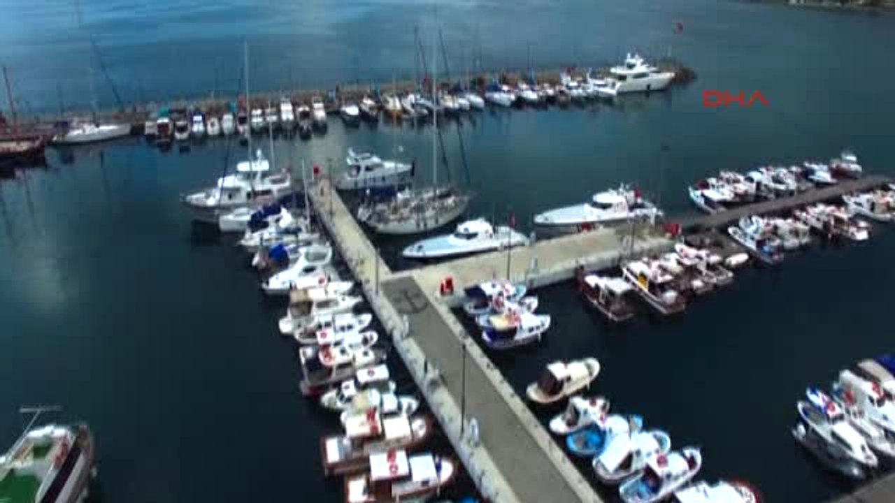 Çanakkale Kanoyla Türkiye'nin Güzelliklerini Keşfediyorlar