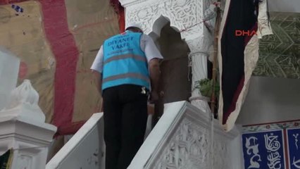 Şanlıurfa Siverek'te Sakal-I Şerif Sahurda Ziyarete Açıldı
