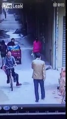 LiveLeak - Man robs miniskirt off girl's butt in broad daylight
