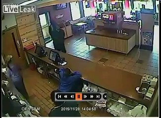 LiveLeak - Popeye’s Chicken Robbery Fail