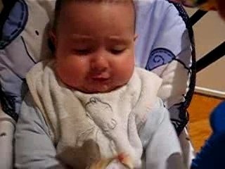 Benji vs Sophie la girafe