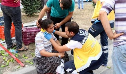 Tarım işçilerini taşıyan kamyonet kaza yaptı: 3 ölü, 5 yaralı