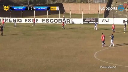 La passe décisive géniale… d’un arbitre !