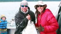 Una y una en un tiene una un en y capturas familia pescar divertido Hipogloso en en tiburón vacaciones Alaska alltoycollector wyatt