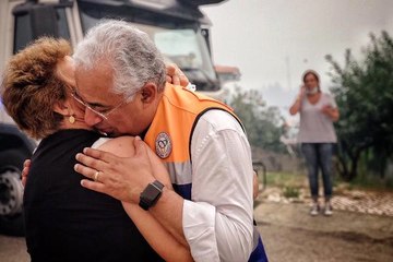 Portekiz'de Ormanlık Alanda Başlayan Yangın, Üç Gündür Söndürülmeye Çalışılıyor