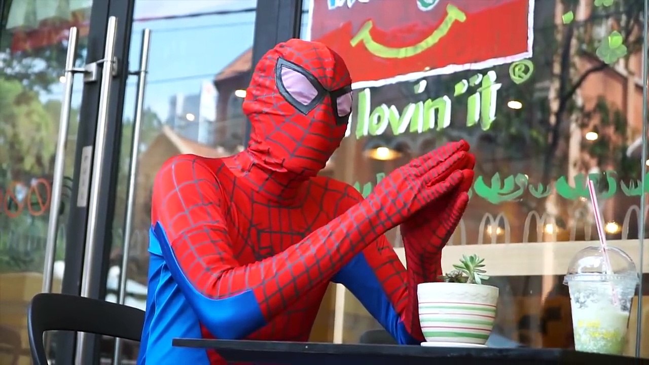 Spiderman love Elsa Superheroes in real life #24 - Snow White Baby, Frozen Elsa