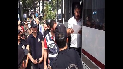 Yemek firmasının 25 çalışanı adliyeye sevk edildi