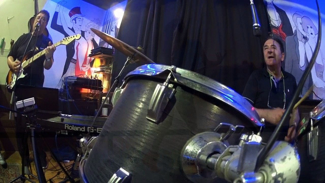 SHA LA LA -  This the Way to Amarillo