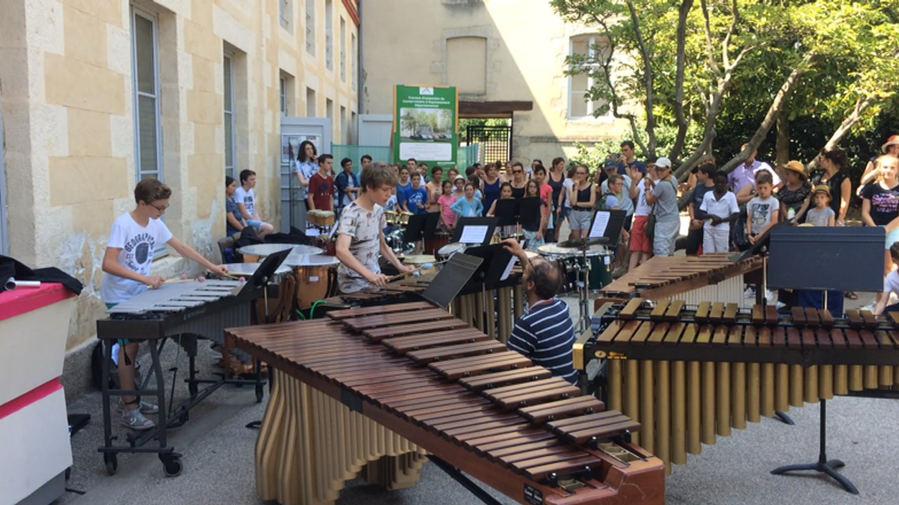 La Fête de la musique 2017 débute Cour Bernadette-et-Jean-Mars
