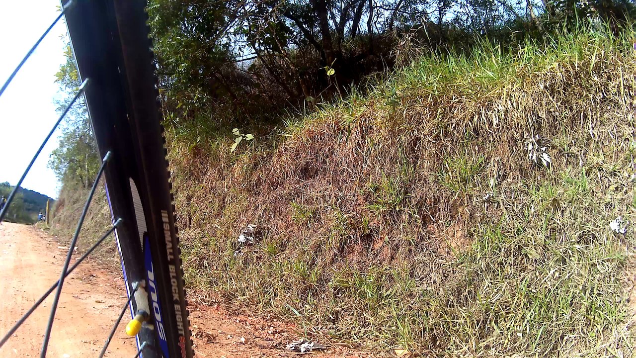 Vamos pedalar, vamos viver, vamos respirar saúde, vamos pedalar, trilhas do Morro Alto, Taubaté, SP, Brasil, com os  amigos, com os bikers, junho, 2017, 4k, 2,7k, ultra hd, full hd, hd.