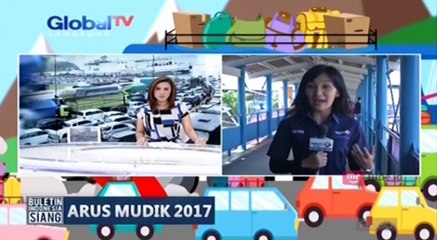 Kendaraan Roda Dua Memenuhi Pelabuhan Merak