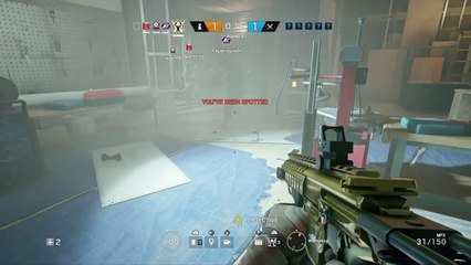 Girl Gamers cluch Rainbow 6 team of guys