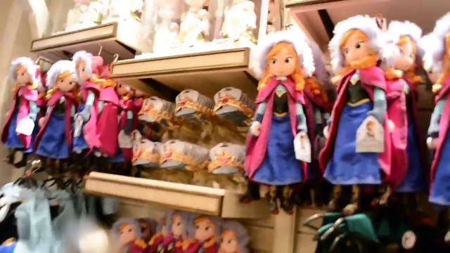 VLOG_1er Sejour Disneyland Paris au Newport Bay club_J1 (+ Cafe Mickey avec les perso)_PART1-4