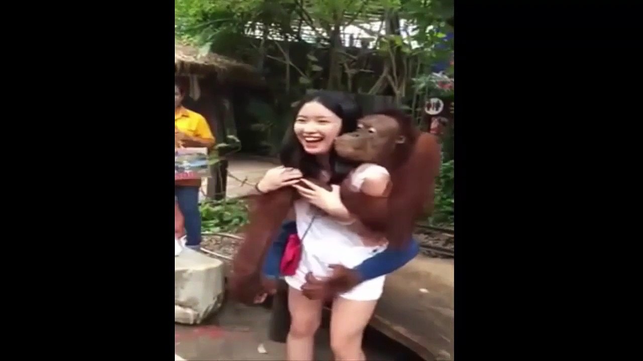 Funny Chinese videos - Prank chinese 2017 can't stop laugh ( NE