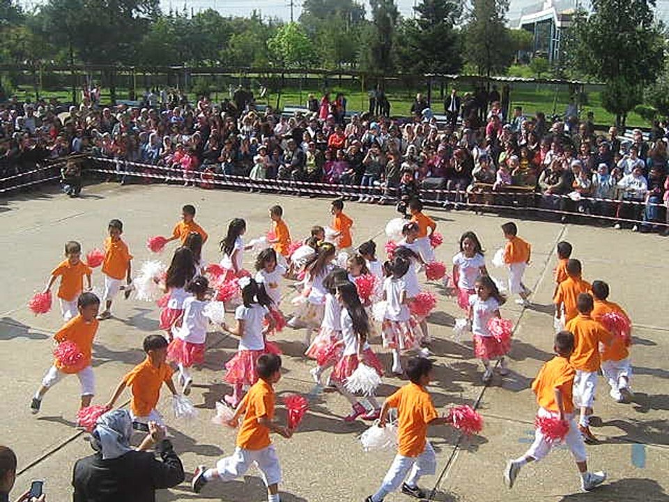 23 NİSAN / ANADOLU EFES İLKOKULU 1-A SINIFI (2011)