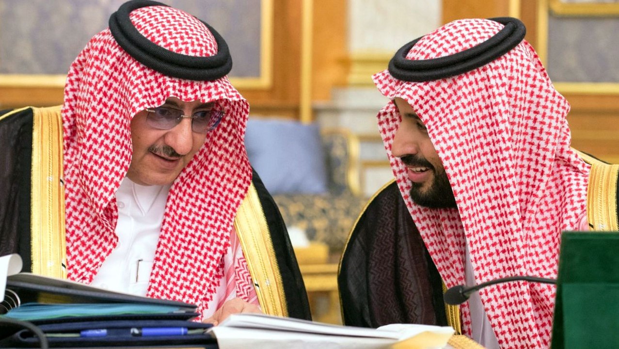 Saudi king upends royal succession line