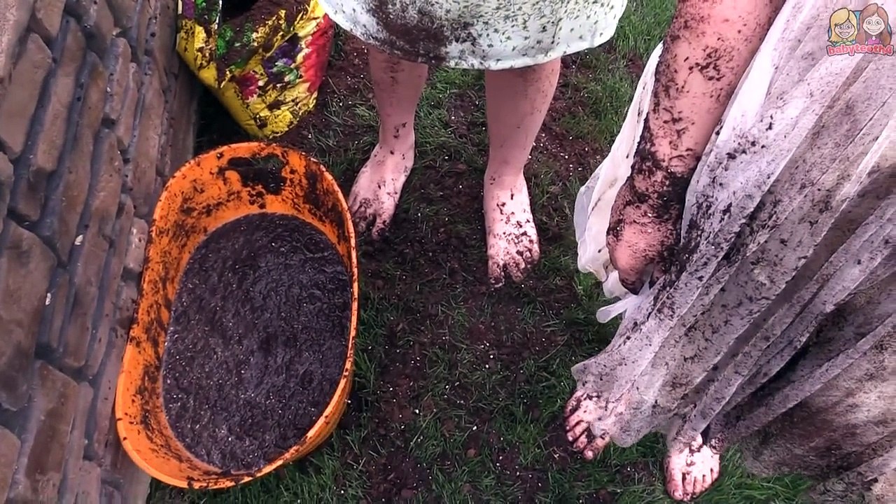 Bad Baby Mud Fight! Candy Freaks Babyteeth4
